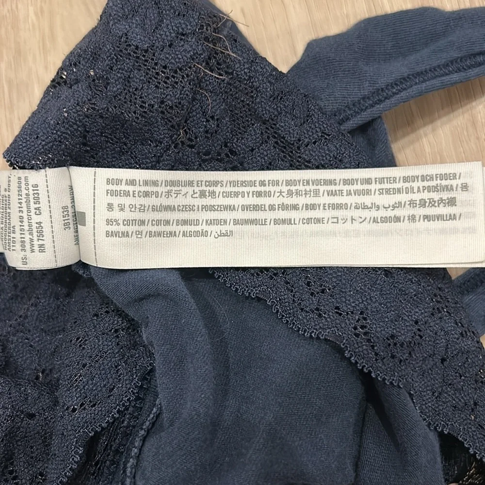 Hollister Unlined Lace Bralette - Picture 5 of 6